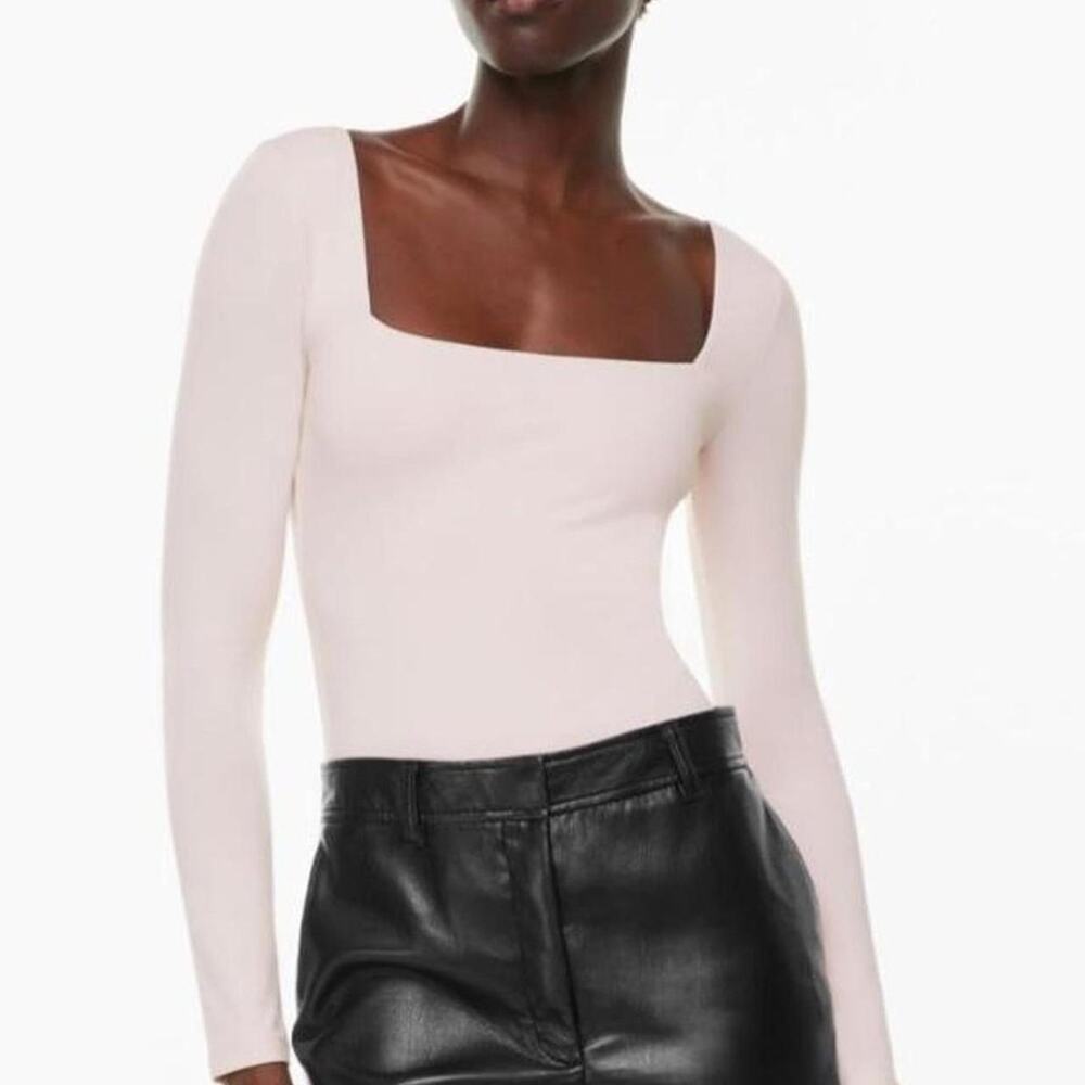 Babaton Aritzia Contour Squareneck Long Sleeve Bodysuit Blush Pink Size Small